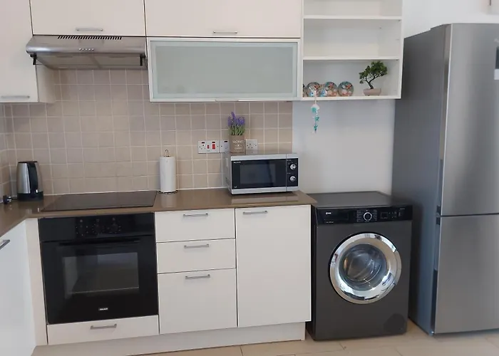 Nissi 3 Pool View 2 Bedroom With Large Veranda Agia Napa