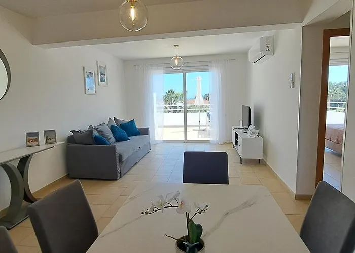 Apartamento Nissi 3 Pool View 2 Bedroom With Large Veranda