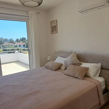 Nissi 3 Pool View 2 Bedroom With Large Veranda Apartamento
