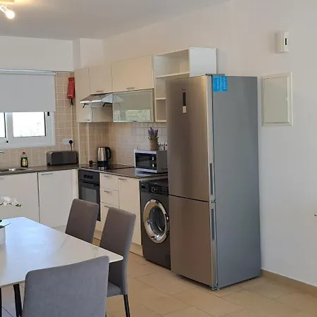 Nissi 3 Pool View 2 Bedroom With Large Veranda Ayía Nápa