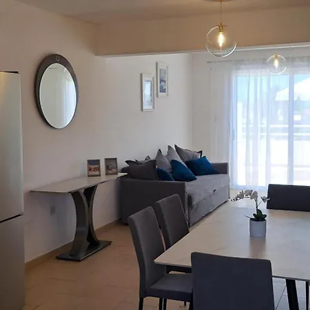 Nissi 3 Pool View 2 Bedroom With Large Veranda * Ajía Nápa