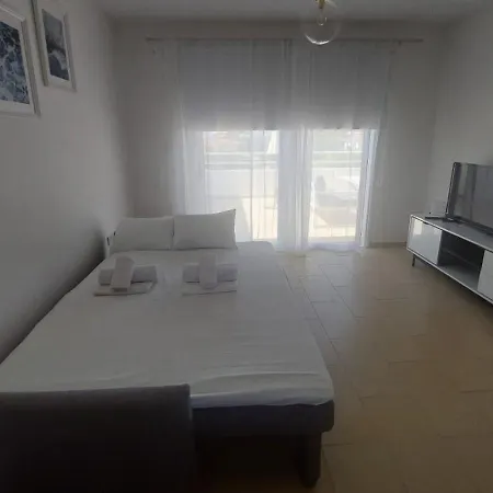 Nissi 3 Pool View 2 Bedroom With Large Veranda Apartman