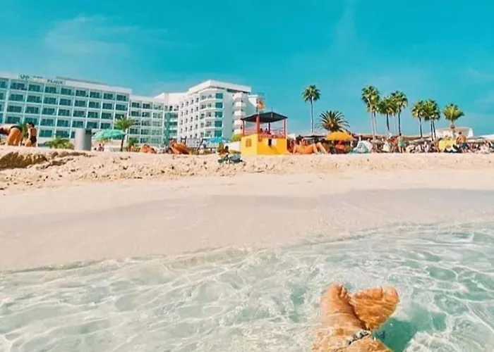 アパート Nissi 3 Pool View 2 Bedroom With Large Veranda