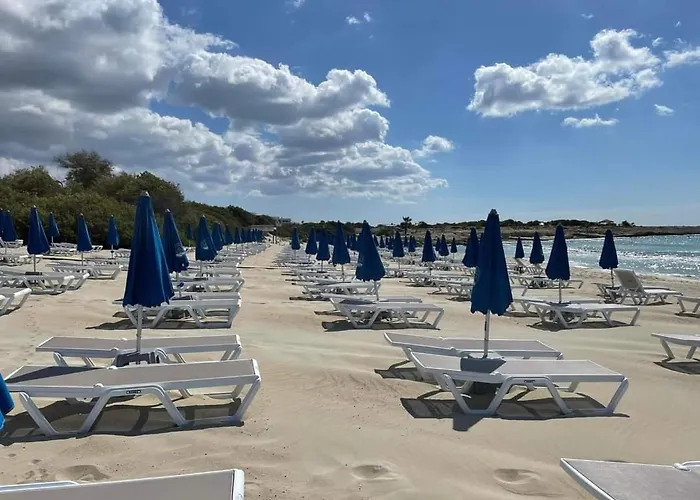 Nissi 3 Pool View 2 Bedroom With Large Veranda アパート *